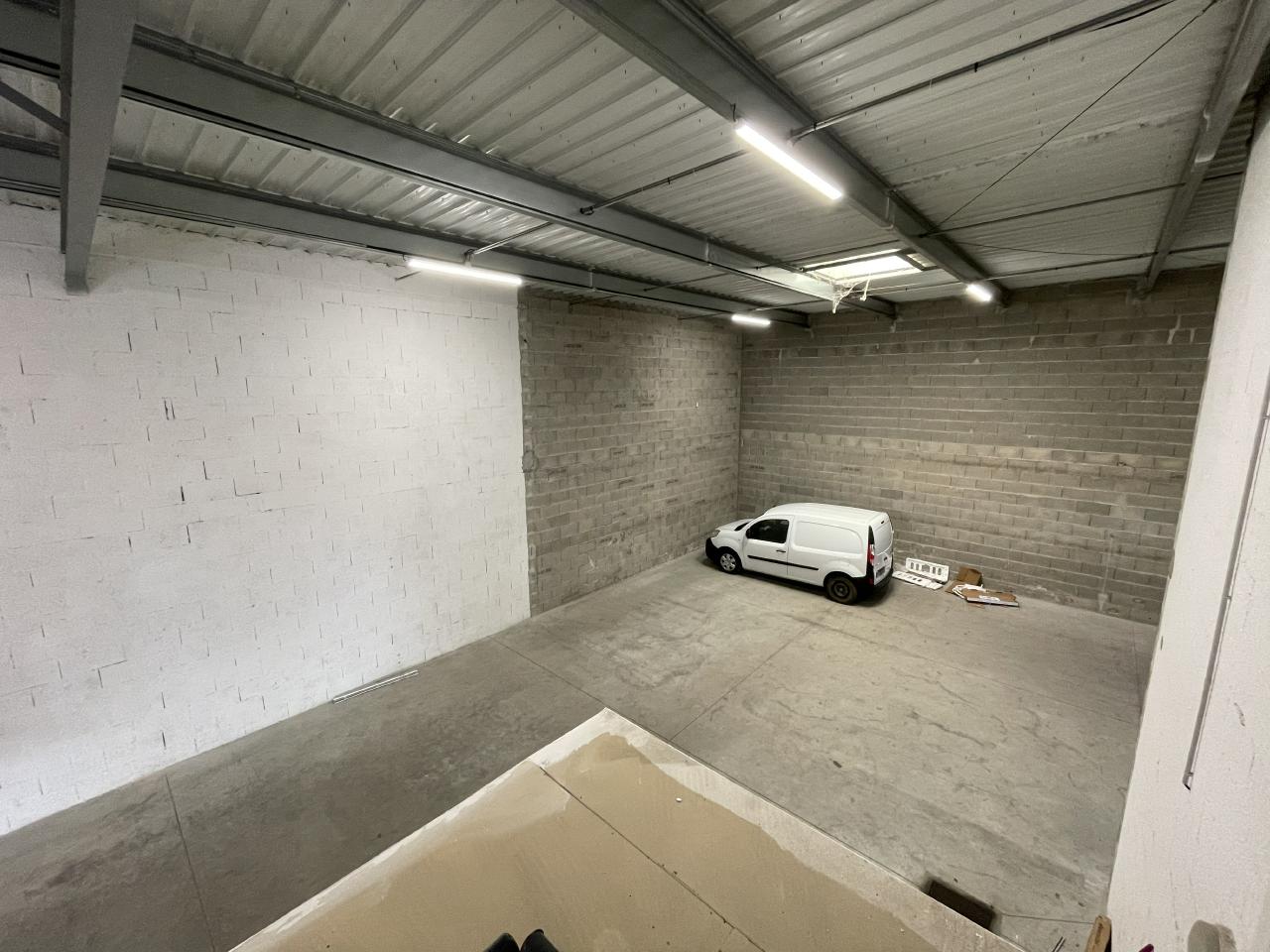 Local d'activité Décines-Charpieu 1256m² Location local d'activité Décines-Charpieu Rhône OLACT2424547 9